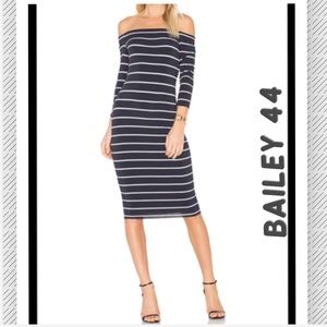 Bailey 44 Off the Shoulders Stripe Dress😍